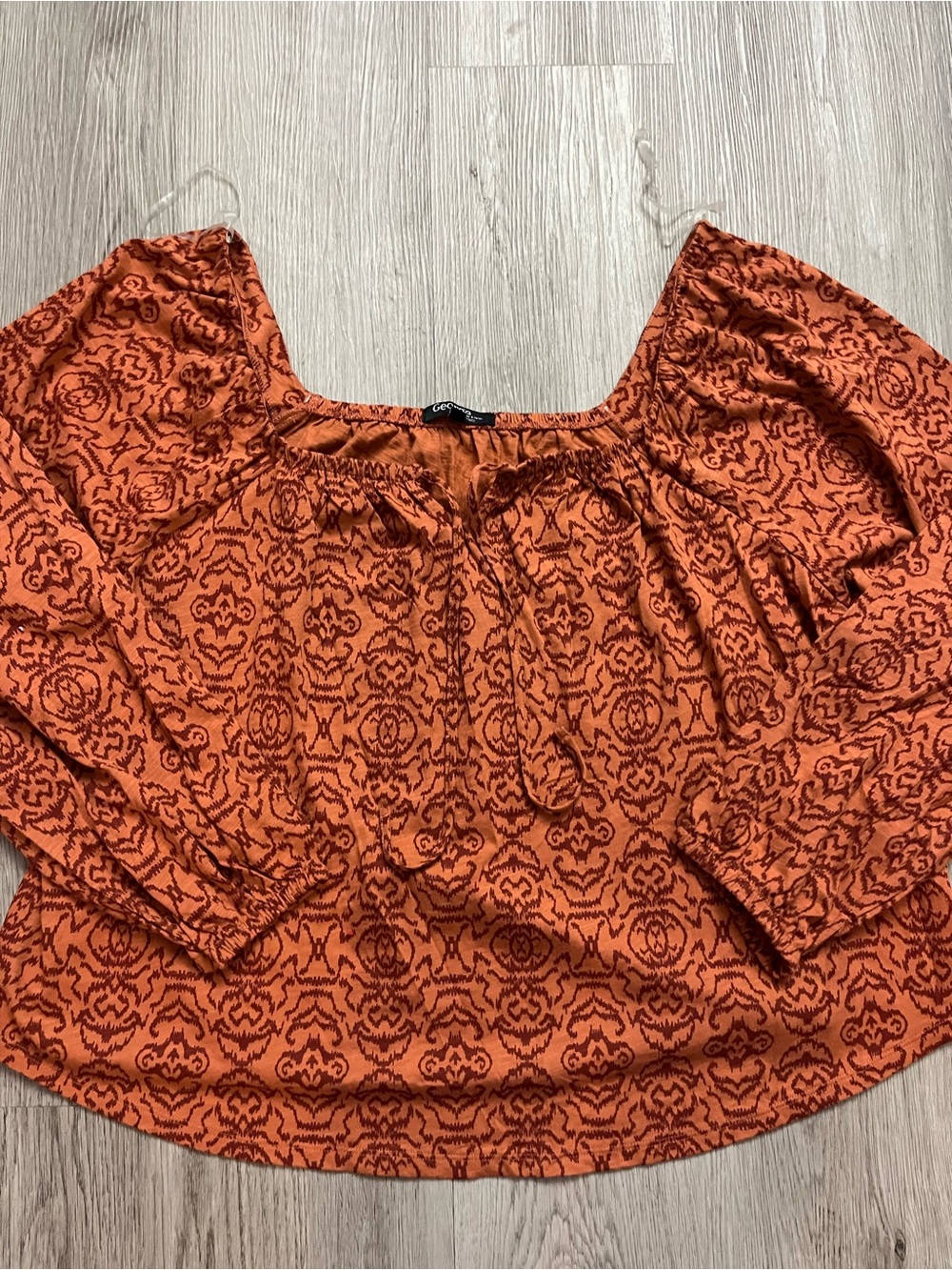 🔥361–Women’s Rust Orange Patterned Peasant Blouse